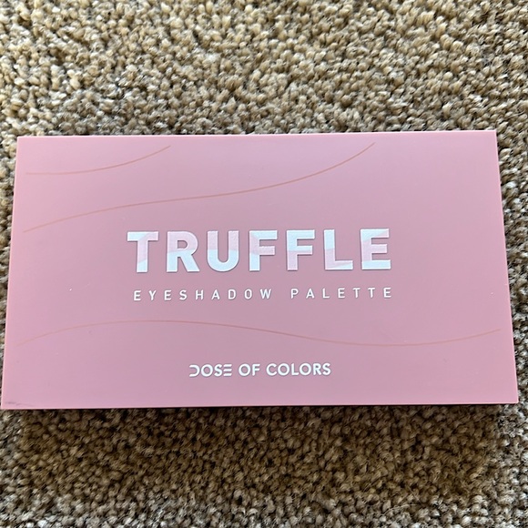 Dose Of Colors Truffle Palette - Picture 5 of 6